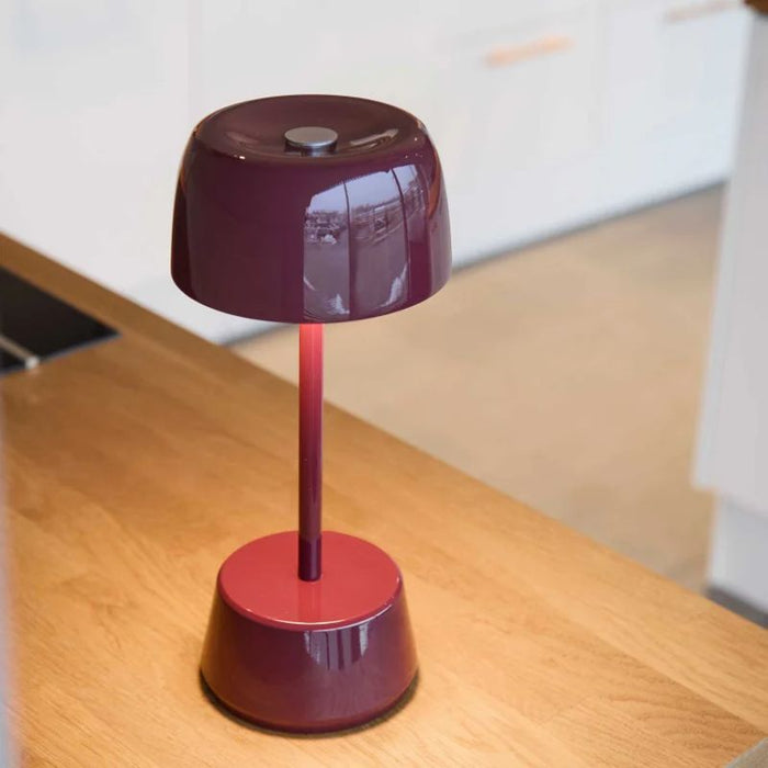 LOOM Design - Dexter bordlampe, mørk kirsebær